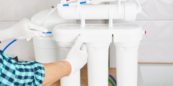 Ósmosis Directa vs. Ósmosis Inversa: ¿Cuál es la Mejor Opción para tu Filtración de Agua?